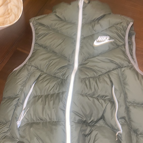 Mens Nike vest size medium - Picture 8 of 8